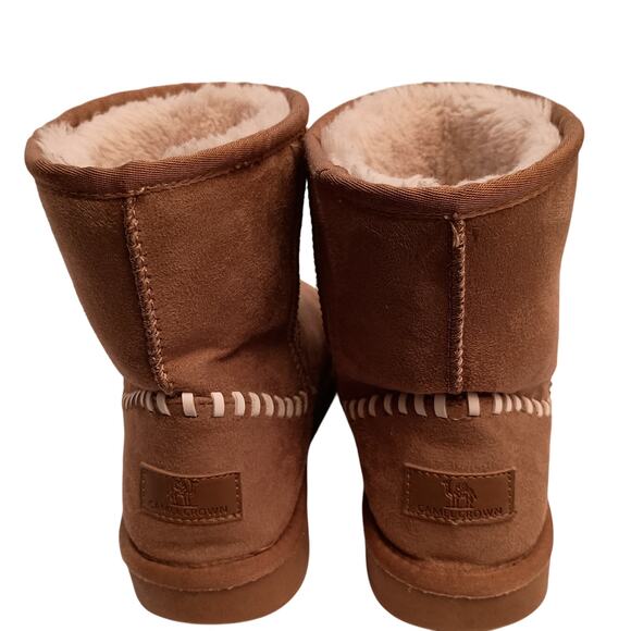 Camel Crown Ladies Chestnut color, Faux Suede, Sherpa Lined, Booties Size 7.5 - Picture 4 of 12